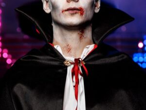 Аниматор Дракула на Хэллоуин 2020 Минск