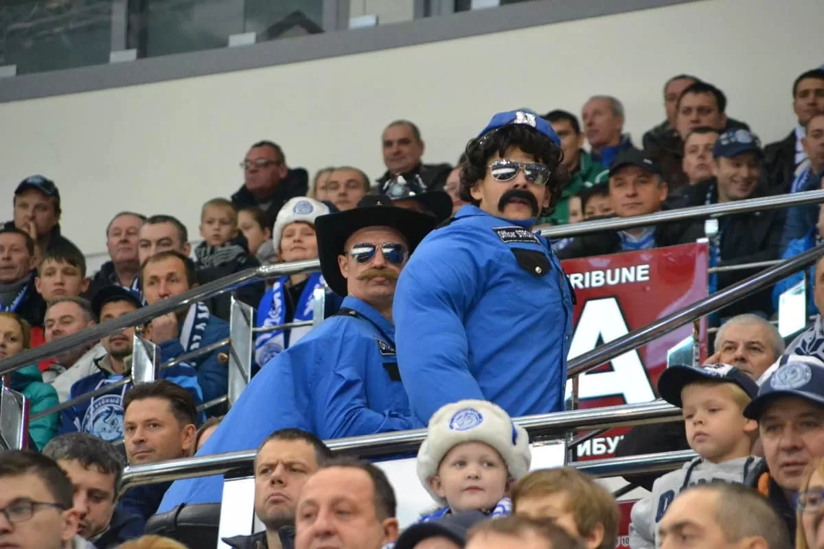 Полицейский коп качок — изображение 3