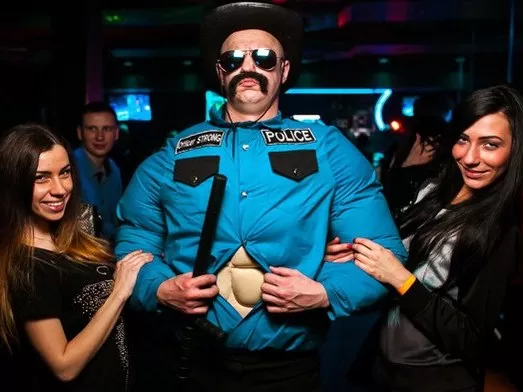 Полицейский коп качок