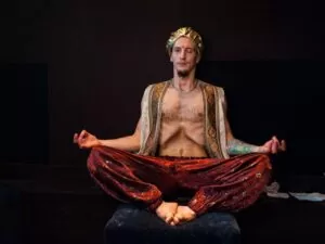 Аниматор Йог на корпоративный тимбилдинг