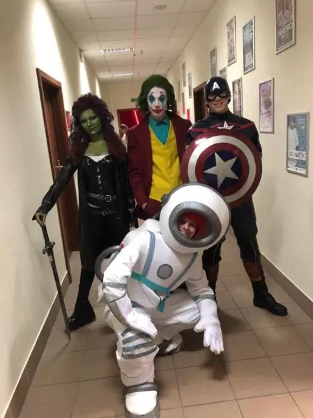 Аниматор Капитан Америка и супергерои