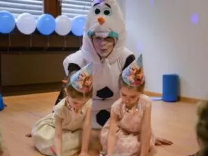 Аниматор снеговик на детский праздник