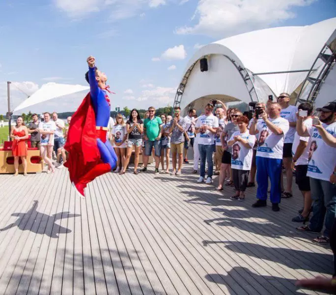 Аниматор Супермен на корпоративе