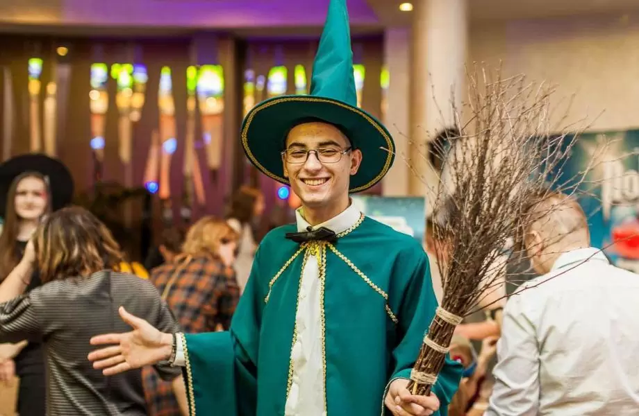 аниматор волшебник маг