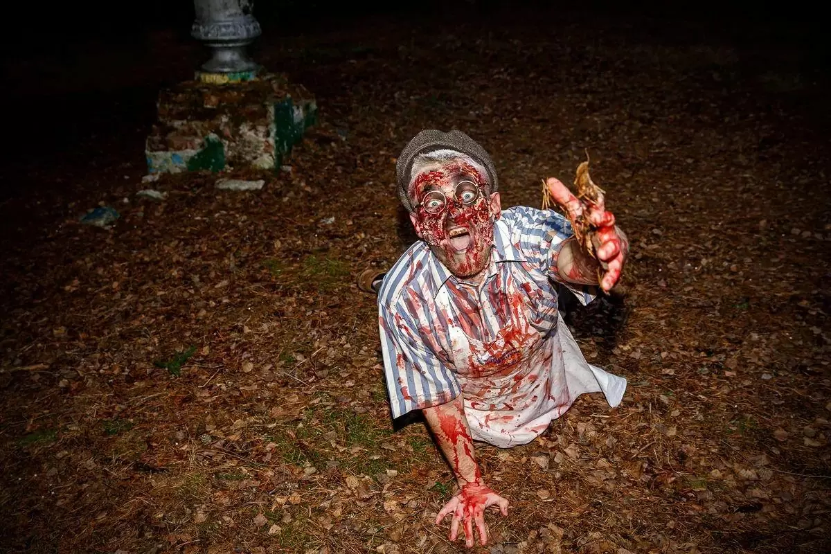 Аниматоры Зомби на Хэллоуин 2020 Минск в лесу